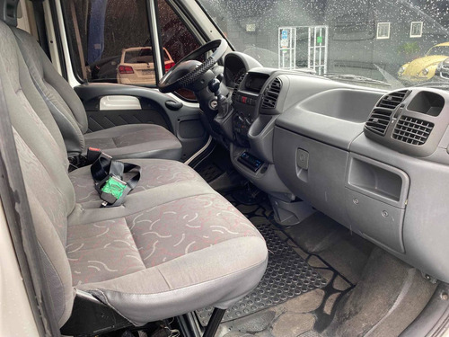Imagem 13 de 15 de Peugeot Boxer Minibus 2012 2.3 Hdi 330m Médio 15l 5p