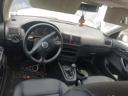 Volkswagen Golf 2004 2.0 5p Manual