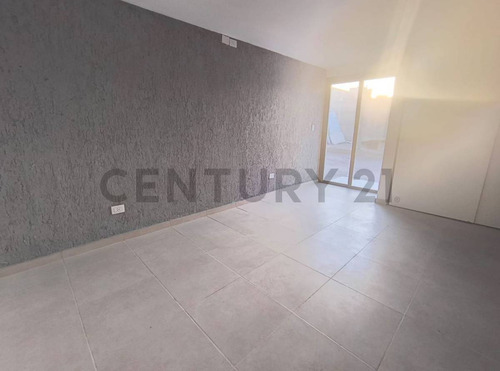 Casa En Venta Barrio Pinar Del Sol Vi