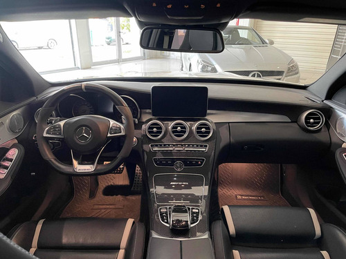 Imagen 7 de 11 de Mercedes-benz Clase C63s