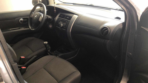 Imagem 6 de 8 de Nissan Livina 2012 1.6 S Flex 5p