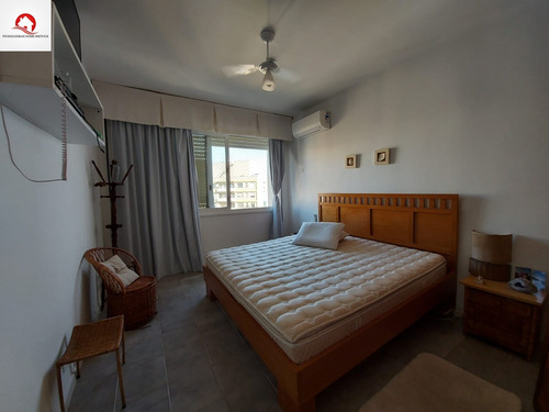 Imagem 12 de 29 de Apartamento Reformado - Semi-mobiliado À Venda Na Avenida Da Praia Das Pitangueiras - Ap06056 - 69898835