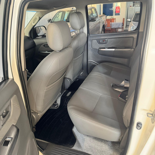 Toyota Hilux Hilux 2.7 Flex 4x2 CD SR (Aut)