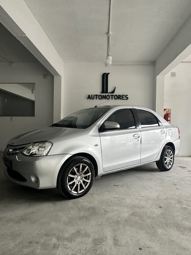 Toyota Etios 1.5 Sedan Xs