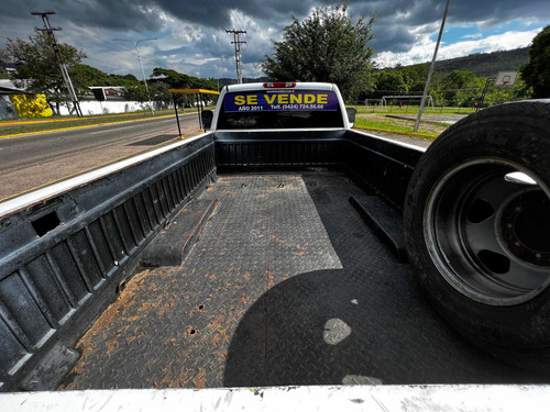 Imagen 11 de 18 de Camion Silverado Chevrolet4x2 Hd3500 Cajon Baquero