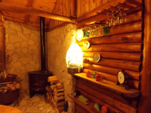 Imagen 16 de 29 de Mar Azul - Retasada !!! Confortable Cabaña De Tres Ambientes Construida En Piedra Y Madera.