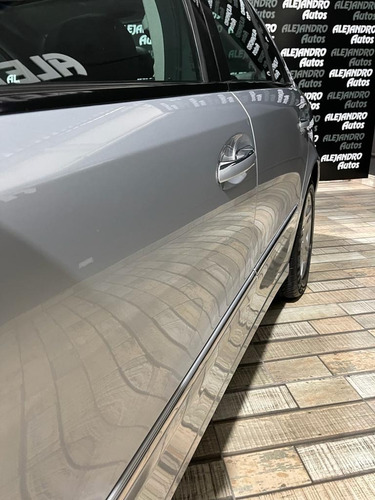 Imagen 13 de 14 de Mercedes Benz E320 Cdi Diesel 2006