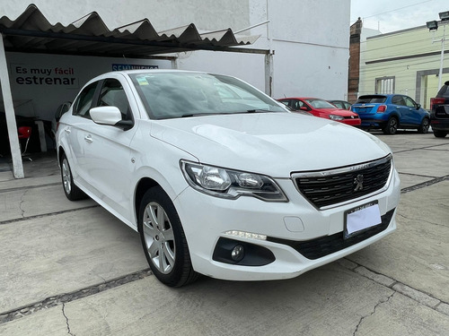 Peugeot 301 1.6 Allure At