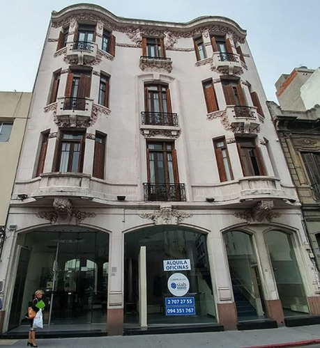 Imagen 2 de 16 de Edificio En Venta De Oficinas Ciudad Vieja