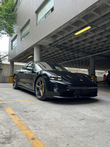 Porsche Taycan Turbo S