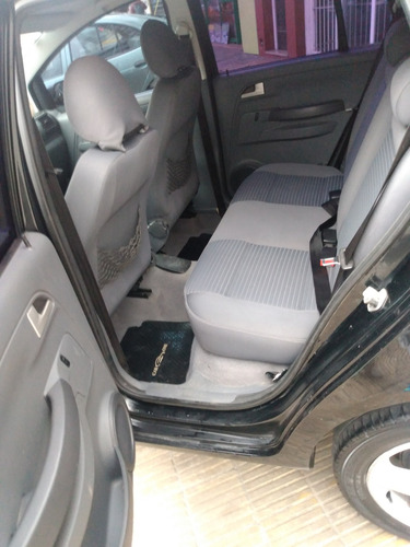 Imagen 8 de 10 de Volkswagen Suran 2007 1.6 I Comfortline 60a