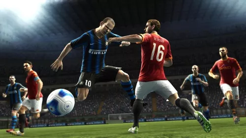 PES 2014 - Pro Evolution Soccer 2014 - Xbox 360 (SEMINOVO) - Interactive  Gamestore
