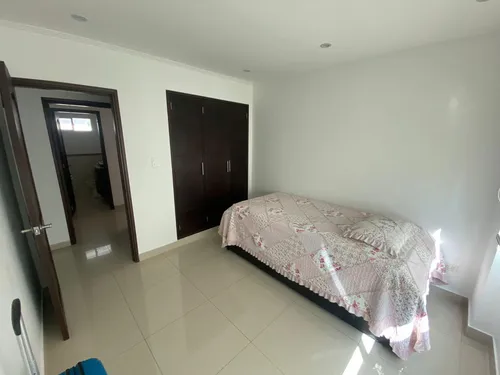 En Venta Amplio Apartamento Piso 3 En Barrio Villa Country (2).