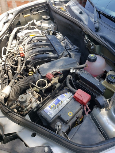 Imagen 10 de 12 de Renault Kangoo 2016 1.6 Furgon Ph3 Confort 5as Lc
