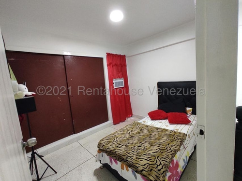 Imagen 10 de 16 de Apartamento Duplex En Venta En La Zona Centro De Maracay Db 23-4810