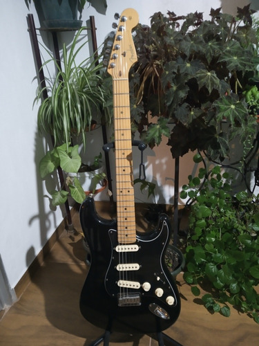 Fender Stratocaster Deluxe 
