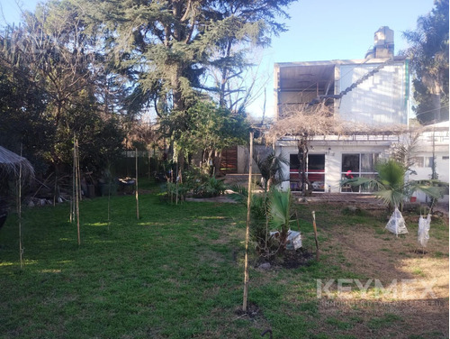Quinta Con 2 Casas, Piscina, Y Galpón Amplio