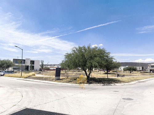 Terreno Plano En Venta En La Espiga, Querétaro.