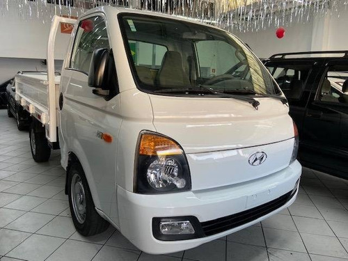 Imagem 2 de 12 de Hyundai Hr 2.5 Longo Sem Caçamba 4x2 16v 130cv Turbo