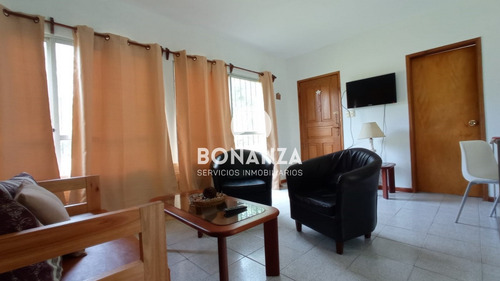 Casa En Venta Atractiva Los Angeles Piriapolis