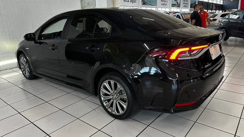 Toyota Corolla 1.8 Altis Hybrid Flex Aut. 4p Hibrido Flex