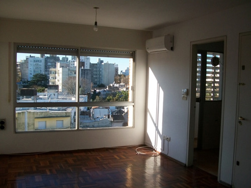 Imagen 2 de 14 de Alquiler Apartamento 3 Dormitorios Pocitos, Panorámica Vista