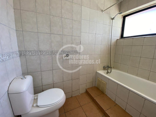 Venta Casa En Viña Del Mar, Sector Oriente,solida Y Luminosa