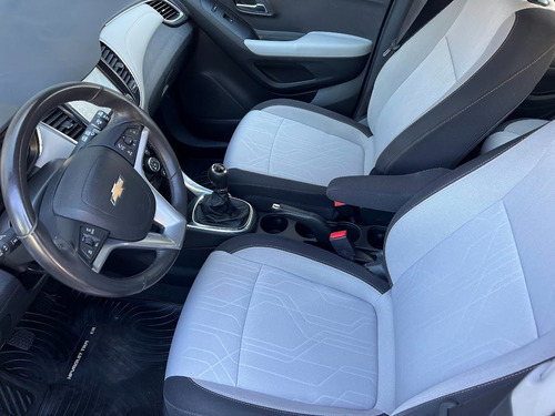 Imagen 3 de 25 de Chevrolet Tracker 2018 1.8 Ltz Unico Dueño, Caja Manual