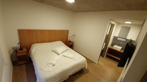 Imagen 3 de 12 de Departamento De 1 Dormitorio C/ Cochera En Zona Centro