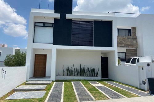 Renta Casa Con Jardín, Jacuzzi Y Terraza En Grand Jurquilla Querétaro