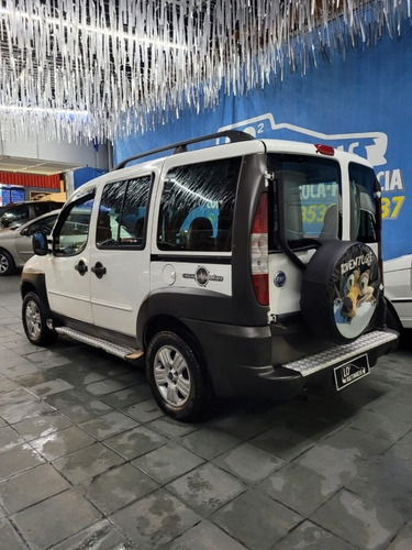 Imagem 4 de 16 de Fiat Doblo 2008 1.8 Adventure Flex 5p