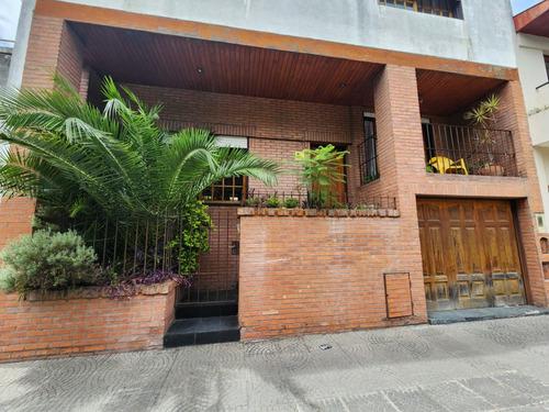 Hermosa Casa 4 Ambs Con Patio Y Parrilla En Villa Del Parque
