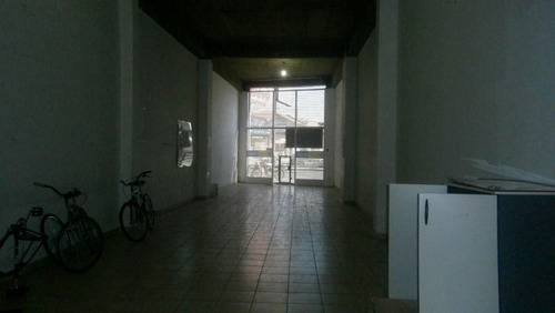 Imagen 2 de 9 de Local En Venta En José C. Paz