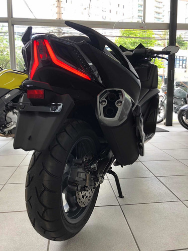 Imagem 8 de 8 de Kymco Ak550i Abs 2022