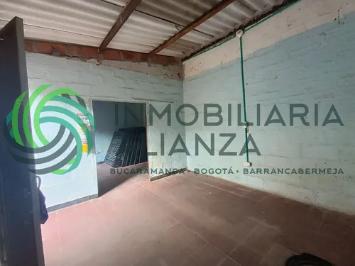 Bodega En Arriendo En Mutualidad. Cod A16897