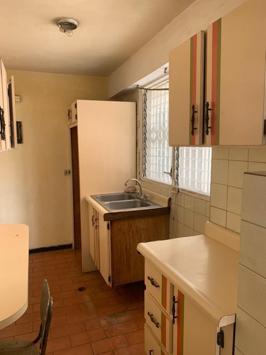 Imagen 4 de 9 de En Venta Apartamento En El Centro En Residencias La Ceiba En Calle Carabobo
