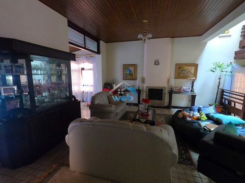 Imagem 21 de 30 de Imóvel Alto Padrão À Venda No Guabirotuba, Com 7 Quartos Sendo 2 Suítes, Salão De Festas Totalizando 550m² De Área Construída Sendo 413m² Averbados, Em Um Amplo Terreno Comercial E - Ca02215 - 710136