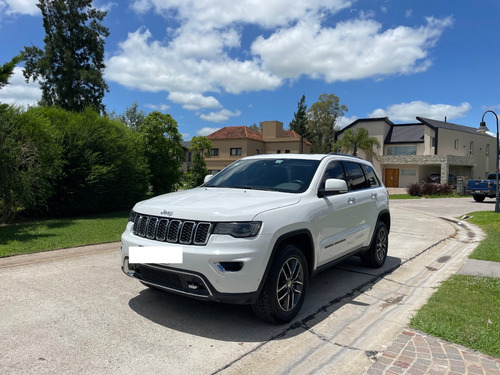 Jeep Grand Cherokee 3.6 Limited 286hp Techo + Llantas 18