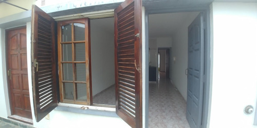 Imagen 2 de 12 de Departamento En Venta De 1 Dormitorio Con Patio En Calle 1 E/79 Y 80 La Plata