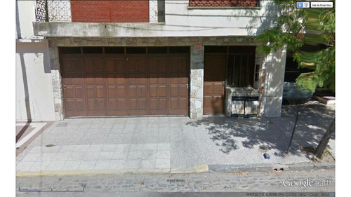 Venta Casa 2 Dormitorios Balcarce Con Cochera