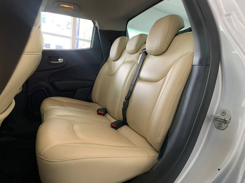 Imagem 8 de 17 de Fiat Toro 1.8 16v Evo Flex Freedom At6