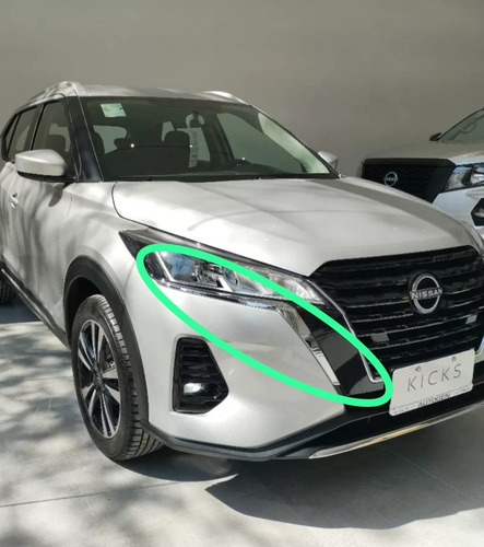 Moldura Paragolpe Cromada Derecha Nissan Kicks 2021-2025 Cromado