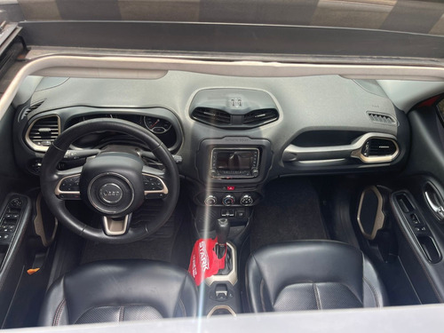 Jeep Renegade 1.8 Flex Aut. 5p