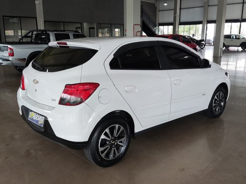 Chevrolet Onix Onix 1.4 MPFI LTZ 8V FLEX 4P AUTOMÁTICO