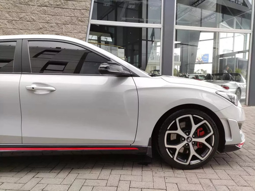 Hyundai Veloster 2.0t 250cv 6mt