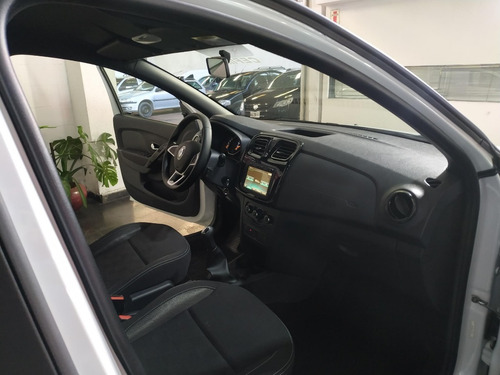 Imagen 6 de 8 de Renault Logan Zen 1.6