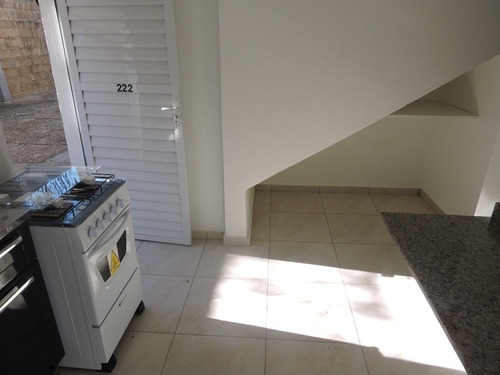 Imagem 3 de 16 de Apartamento Para Aluguel, 1 Dormitórios, Santa Tereza - Porto Alegre - 2021