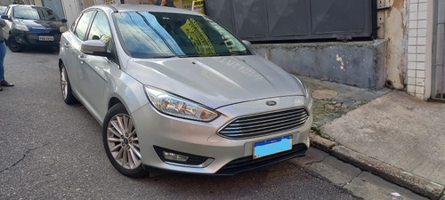 Ford Focus Sedan Titanium Plus