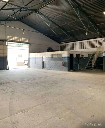 Imagen 4 de 5 de Se Alquila O Se Vende Galpón En Cagua. Zona Ind Corinsa.