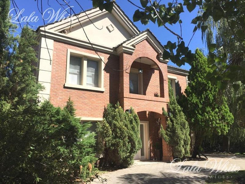 Imagen 2 de 28 de Venta - Casa En Saint Thomas Sur